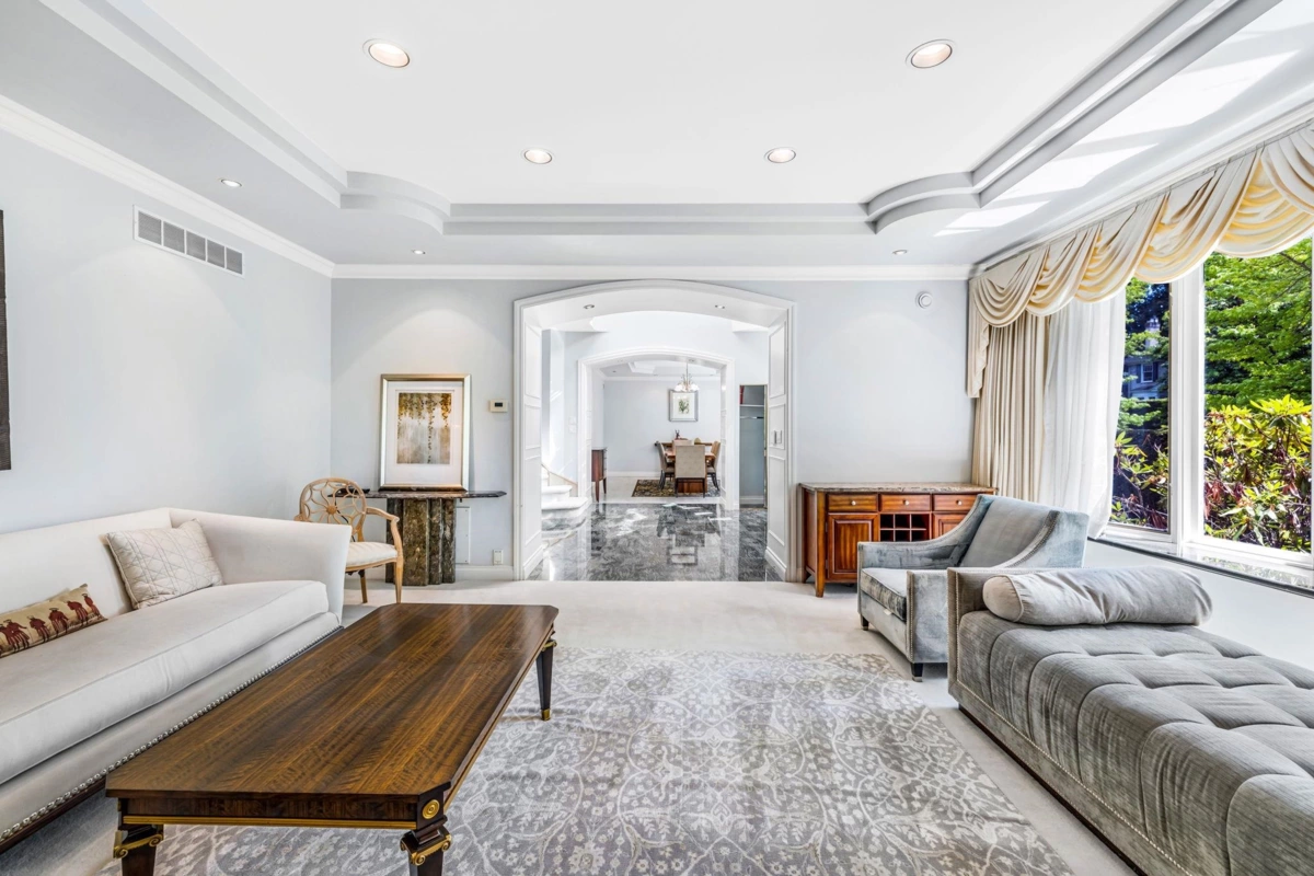 Kitchen Island Photo of 1569 W 35th Avenue, Vancouver, BC