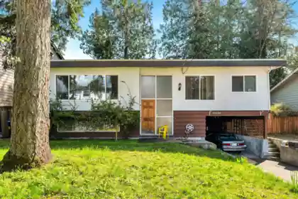 20580 46 Avenue, Langley, BC, Langley — Single Family Residence for sale