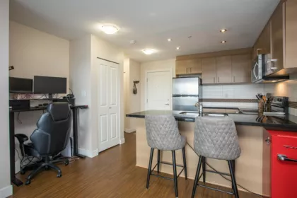 Kitchen Island Photo of 402 12079 Harris Road, Pitt Meadows, BC