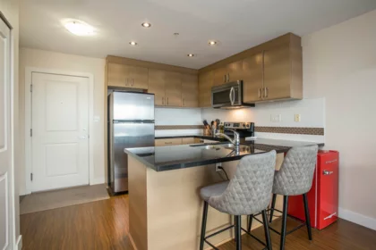 Kitchen Photo of 402 12079 Harris Road, Pitt Meadows, BC