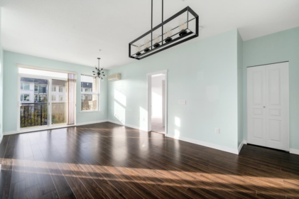 318 9388 Mckim Way, Richmond, BC