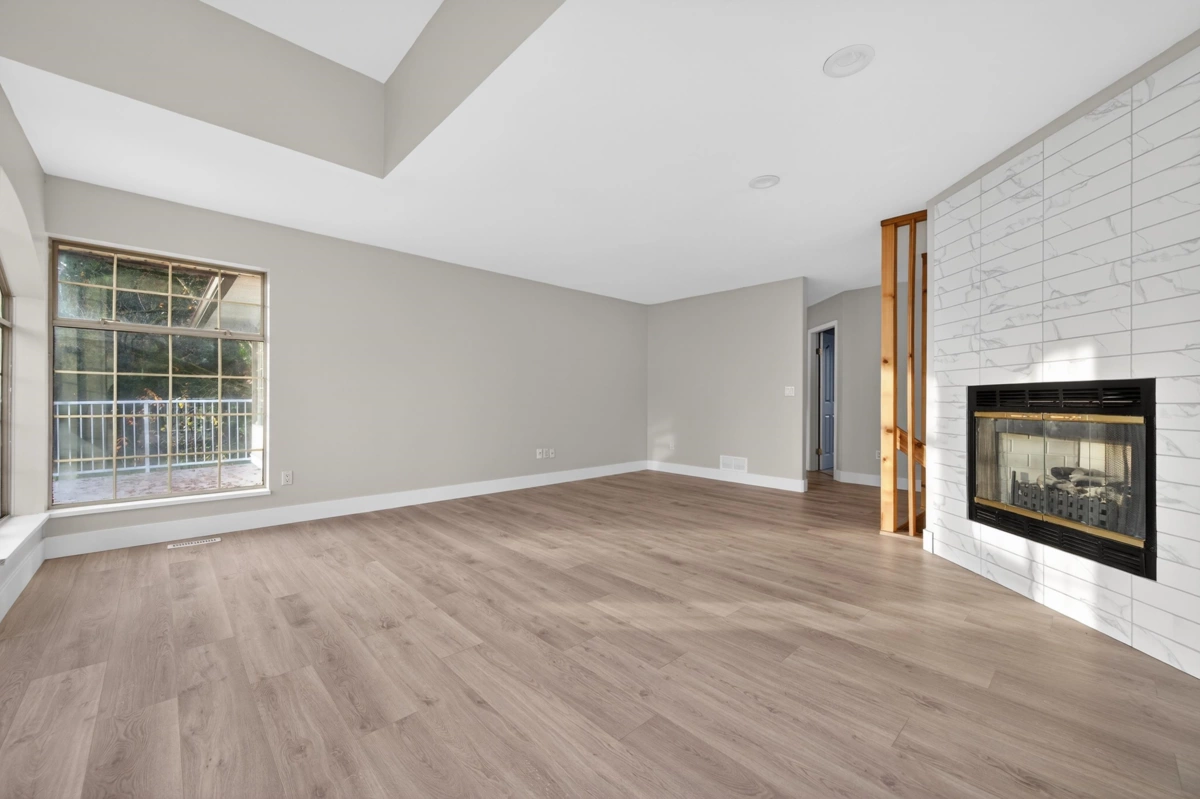 Basement Recreation Room Photo of 21105 River Road, Maple Ridge, BC