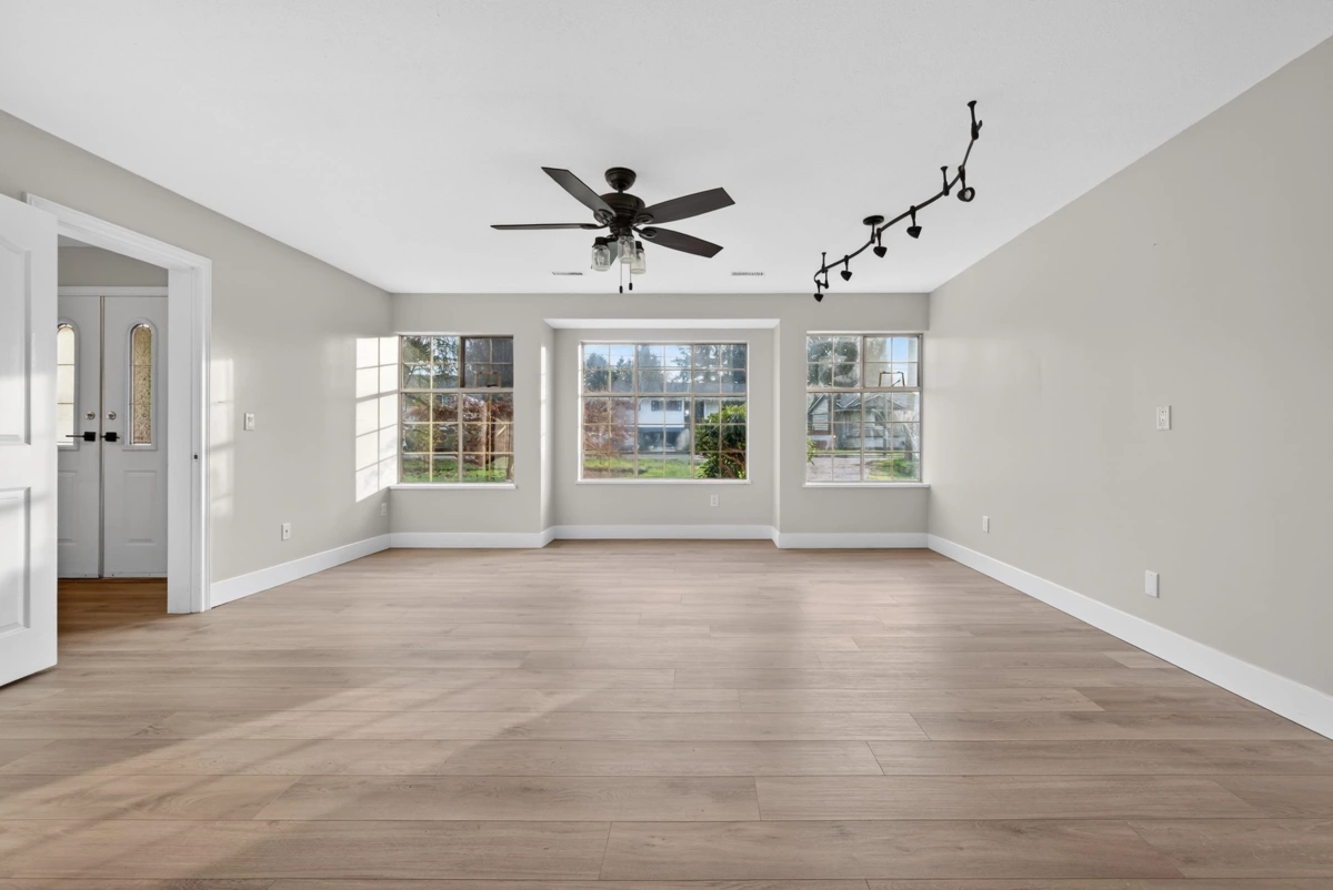 Kitchen Island Photo of 21105 River Road, Maple Ridge, BC