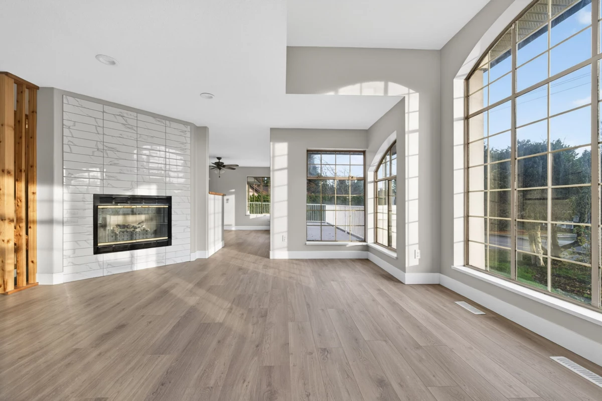 Laundry Room Photo of 21105 River Road, Maple Ridge, BC