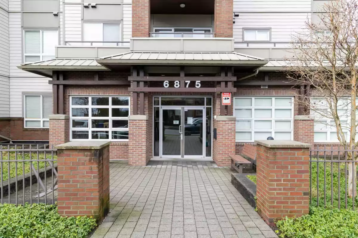 Family Room Photo of 402 6875 Dunblane Avenue, Burnaby, BC