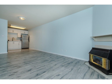 Kitchen Island Photo of 207 2567 Victoria Street, Abbotsford, BC