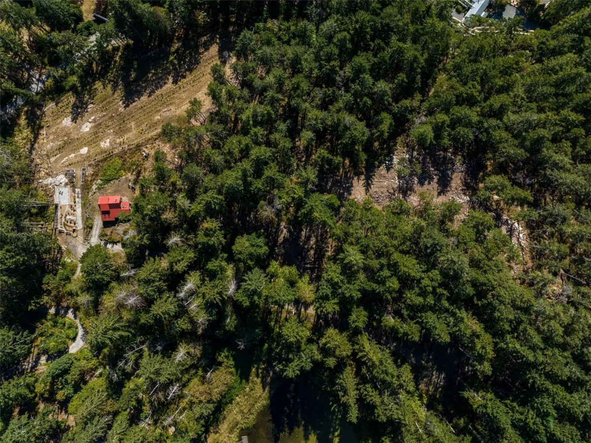 Dining Area Photo of 400 Baker Road, Salt Spring Island, BC