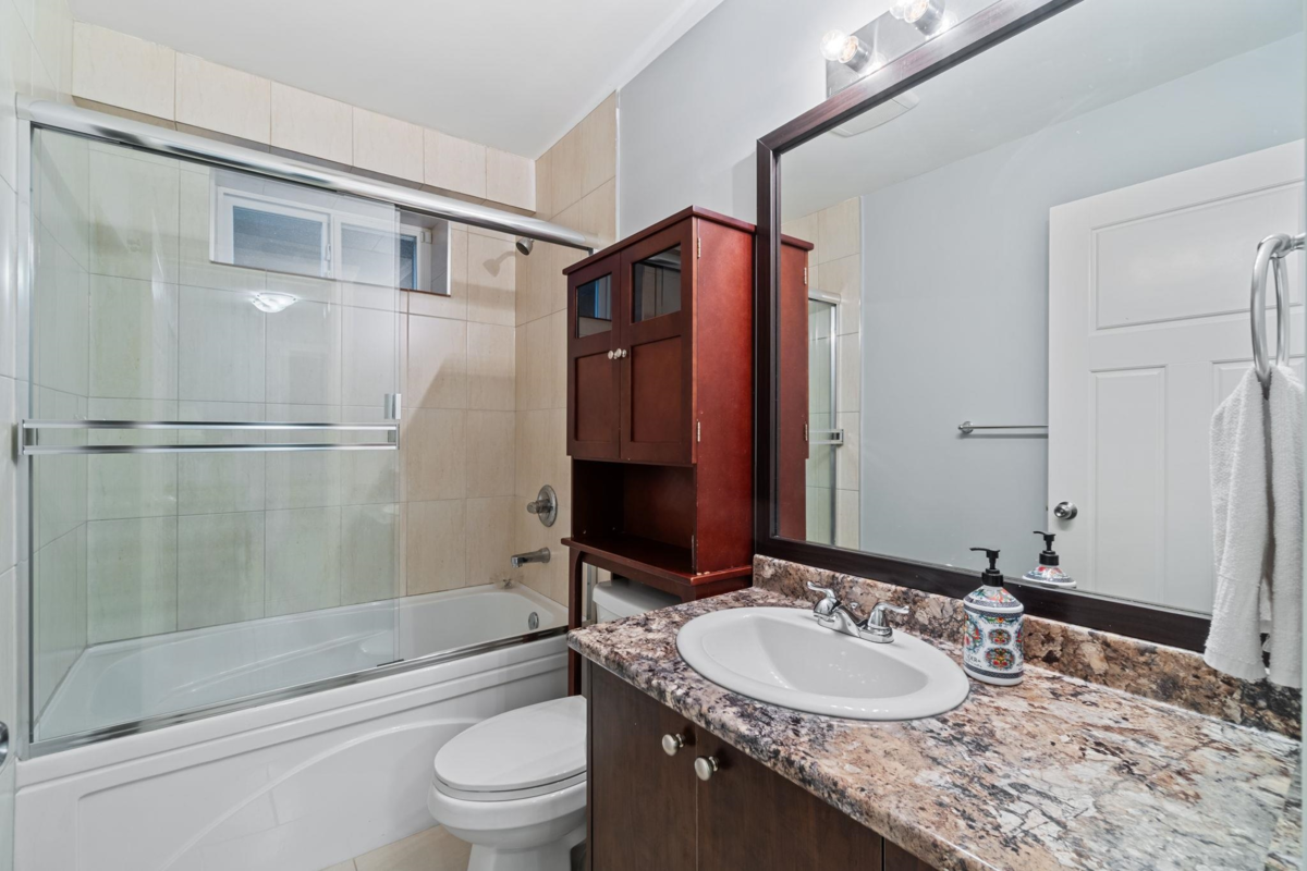 Garden / Landscaping Photo of 8852 118 Street, Delta, BC