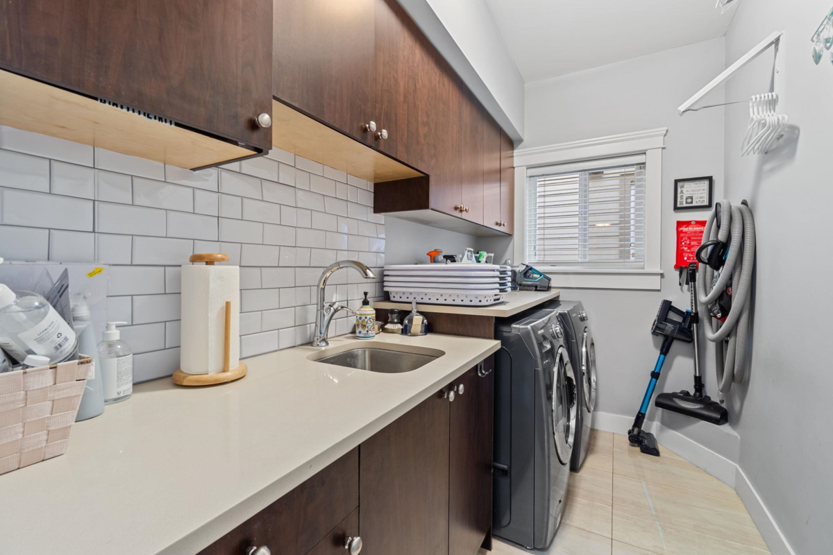 Outdoor Patio Photo of 8852 118 Street, Delta, BC