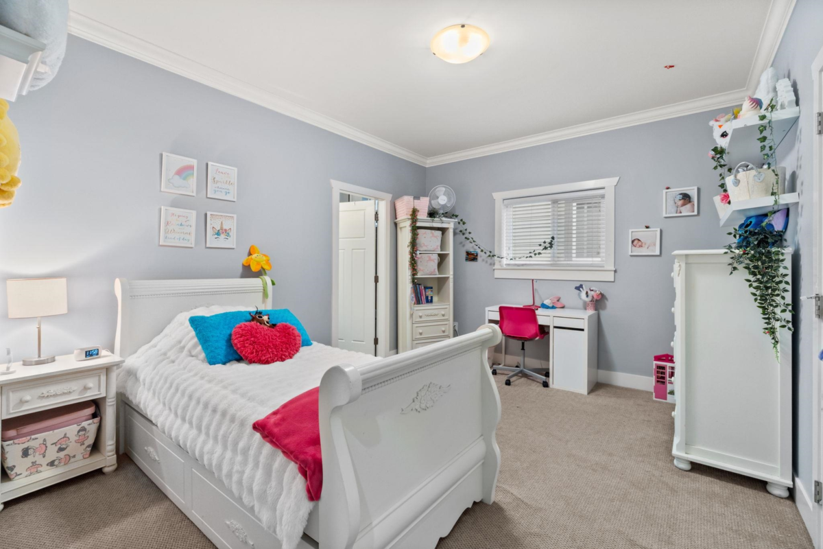 Powder Room Photo of 8852 118 Street, Delta, BC