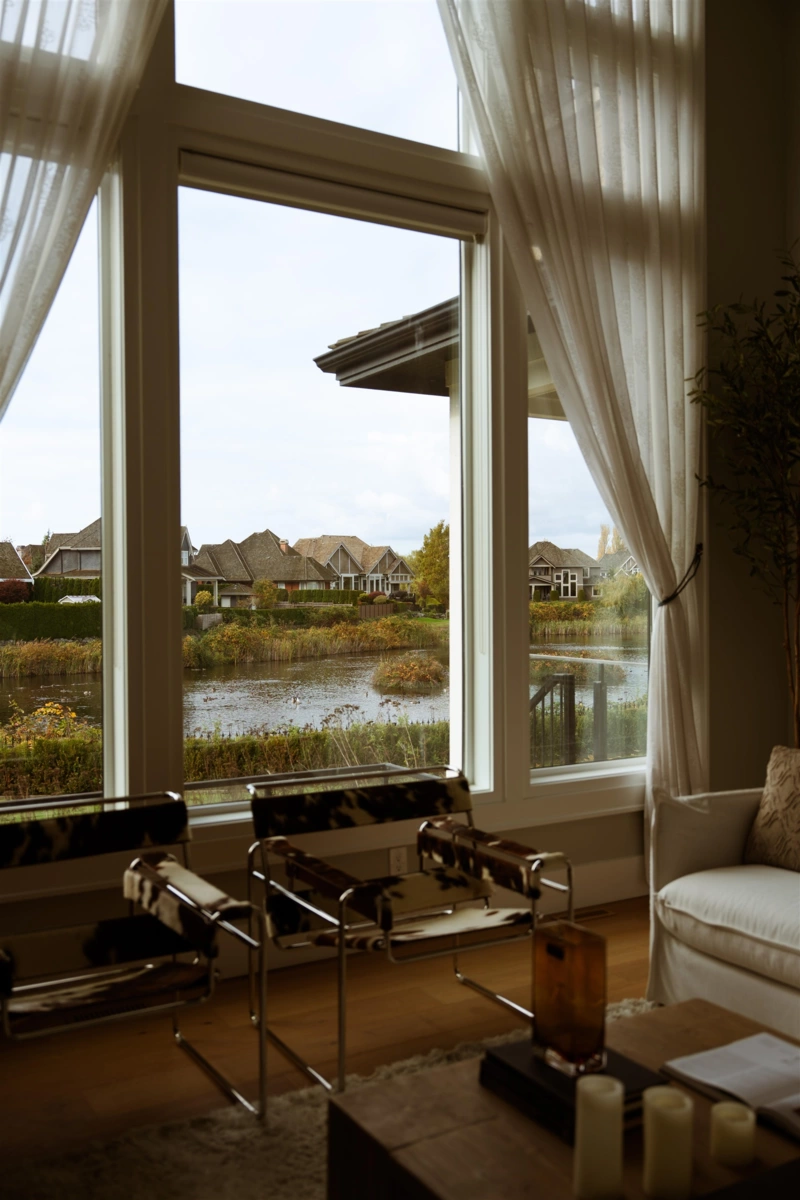 Kitchen Island Photo of 3863 159a Street, Surrey, BC