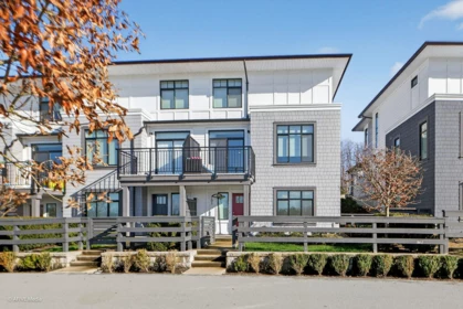 101 15255 Sitka Drive, Surrey, BC, Surrey — Townhouse for sale