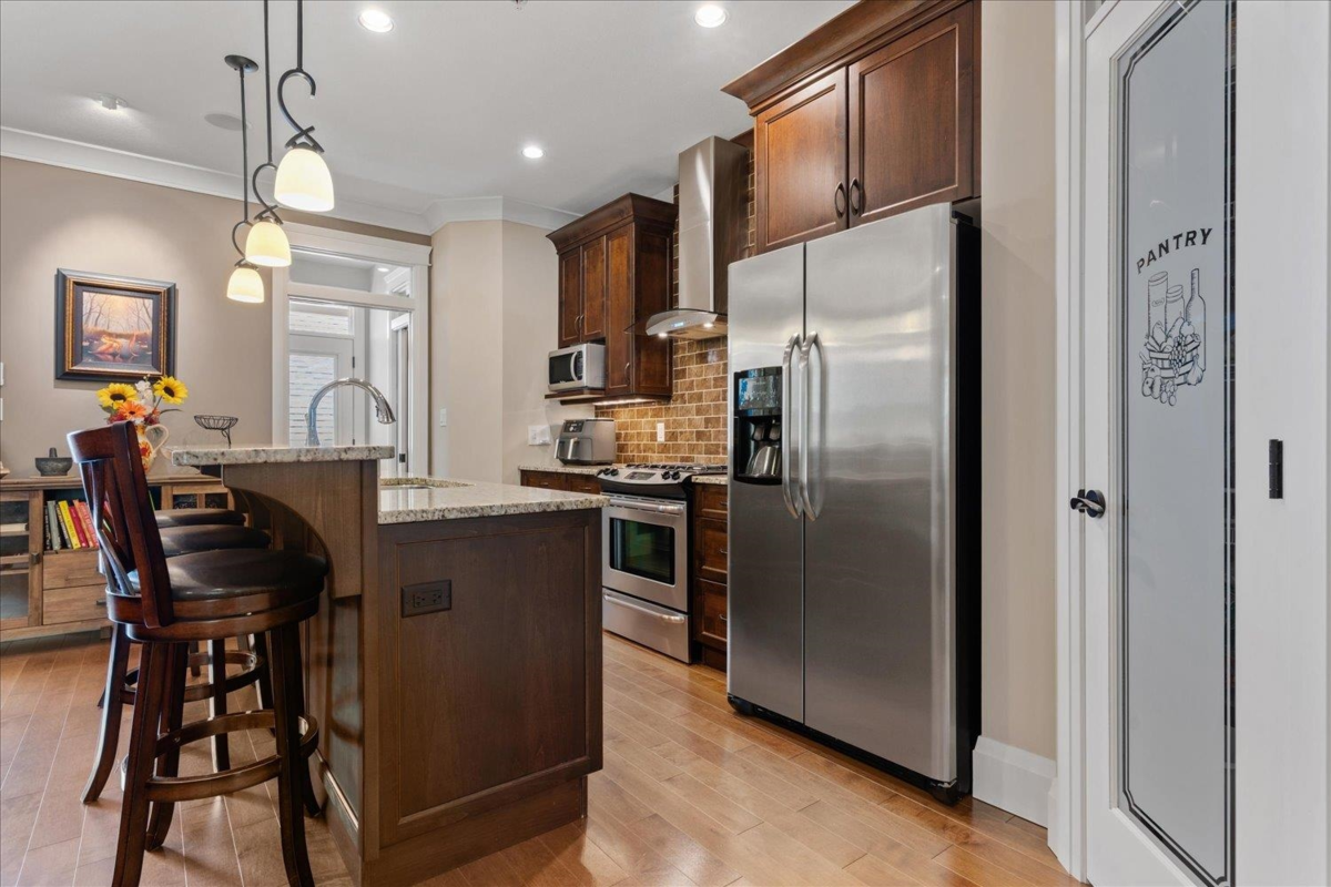 Primary Bathroom Photo of 5767 Garrison Boulevard, Chilliwack, BC