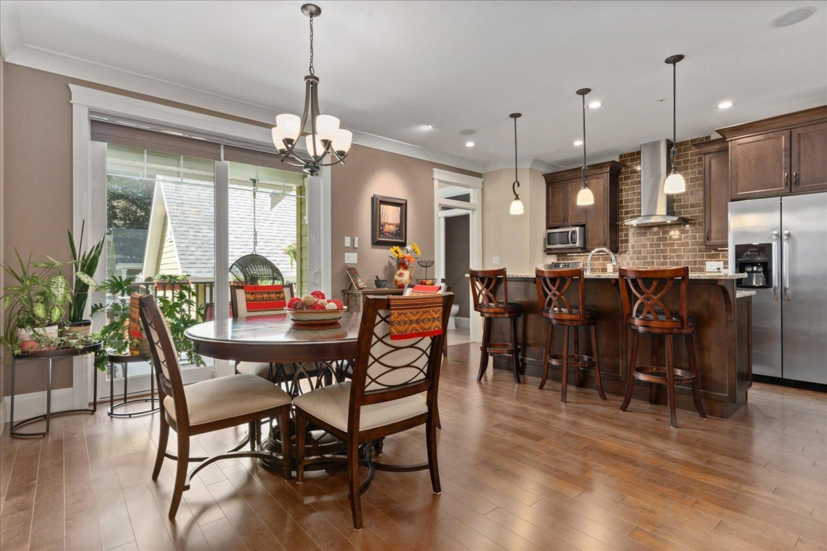 Primary Bedroom Photo of 5767 Garrison Boulevard, Chilliwack, BC