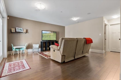 Hot Tub / Spa Photo of 5767 Garrison Boulevard, Chilliwack, BC