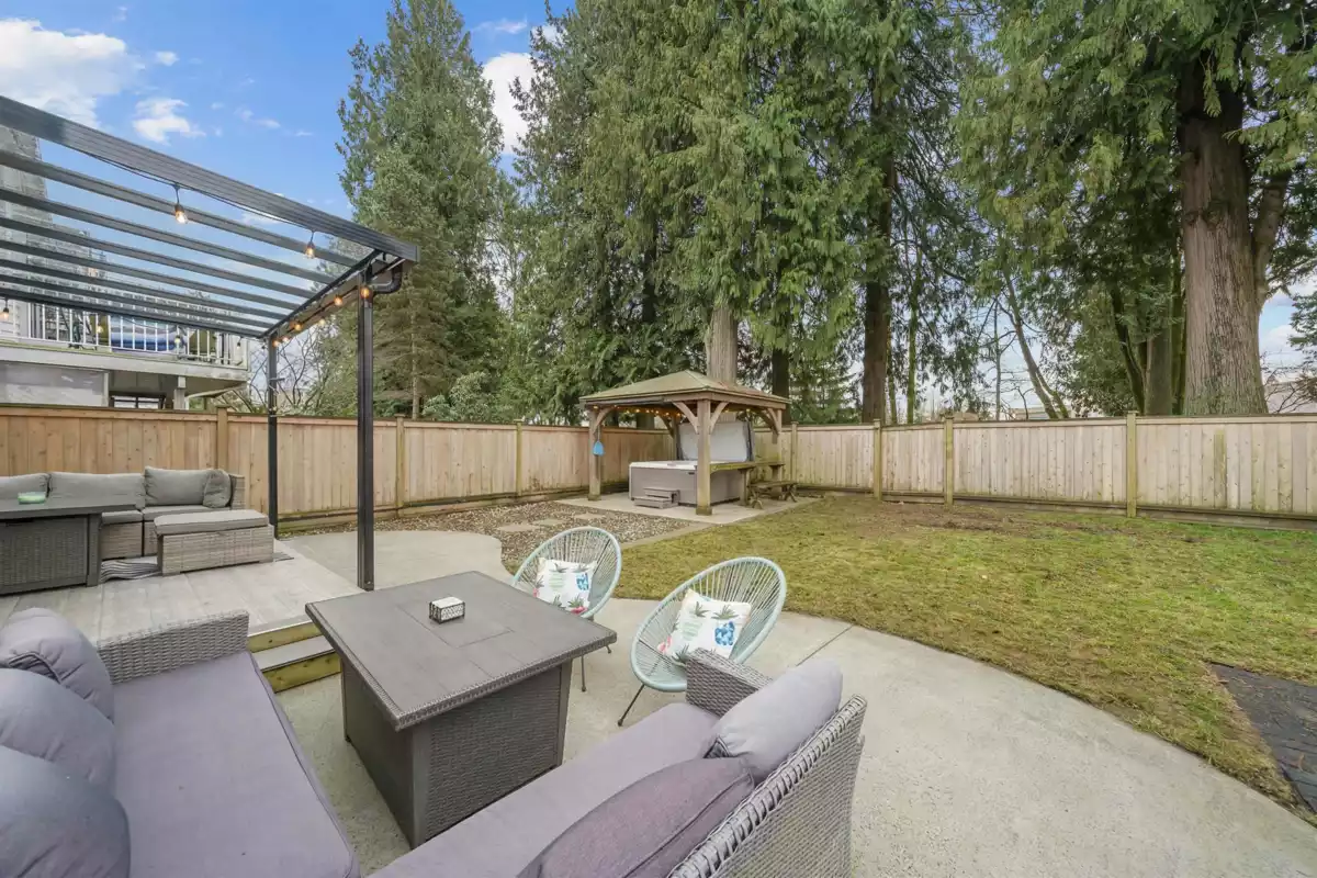 Garden / Landscaping Photo of 19566 Park Road, Pitt Meadows, BC