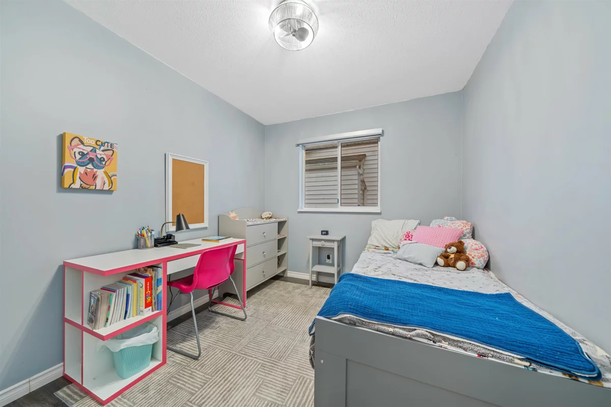 Laundry Room Photo of 19566 Park Road, Pitt Meadows, BC