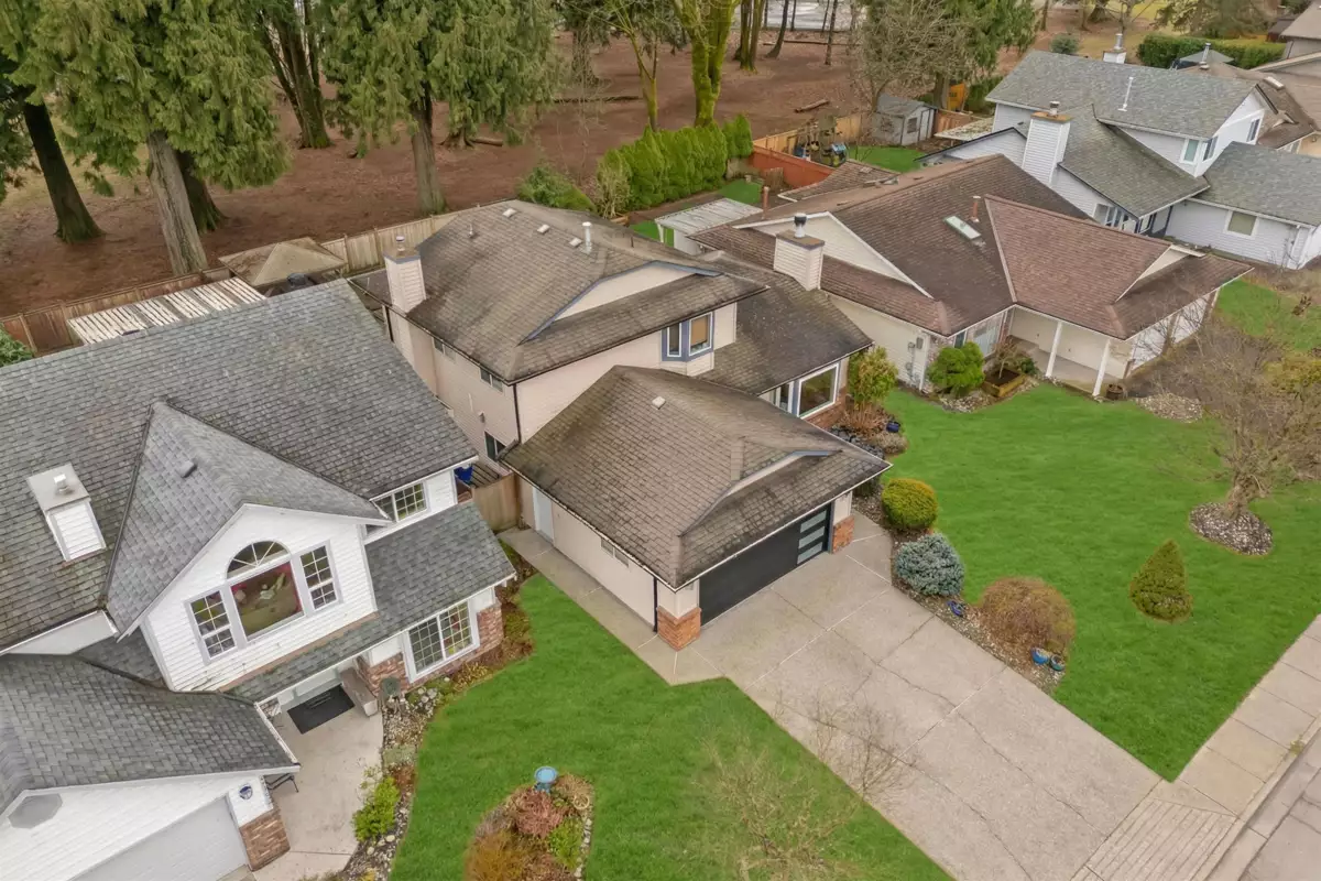 Swimming Pool Photo of 19566 Park Road, Pitt Meadows, BC