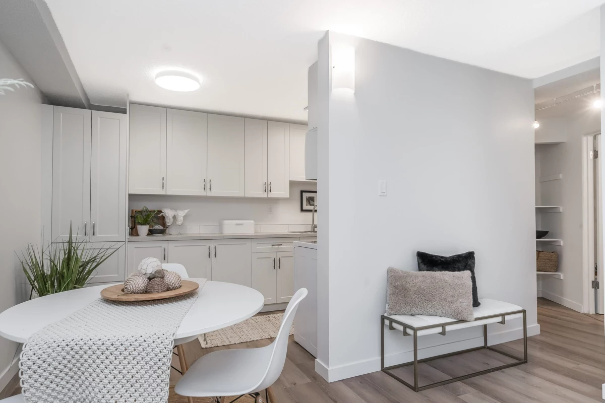 Bedroom 4 Photo of 110 15020 North Bluff Road, White Rock, BC