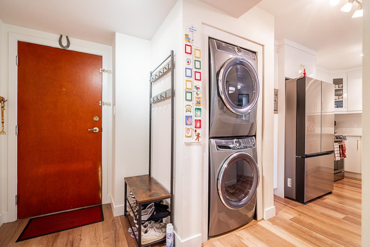 Family Room Photo of 709 2763 Chandlery Place, Vancouver, BC