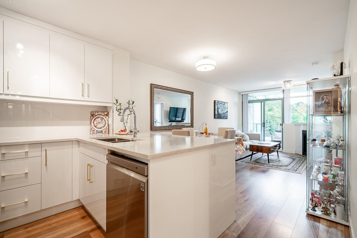 Kitchen Island Photo of 709 2763 Chandlery Place, Vancouver, BC