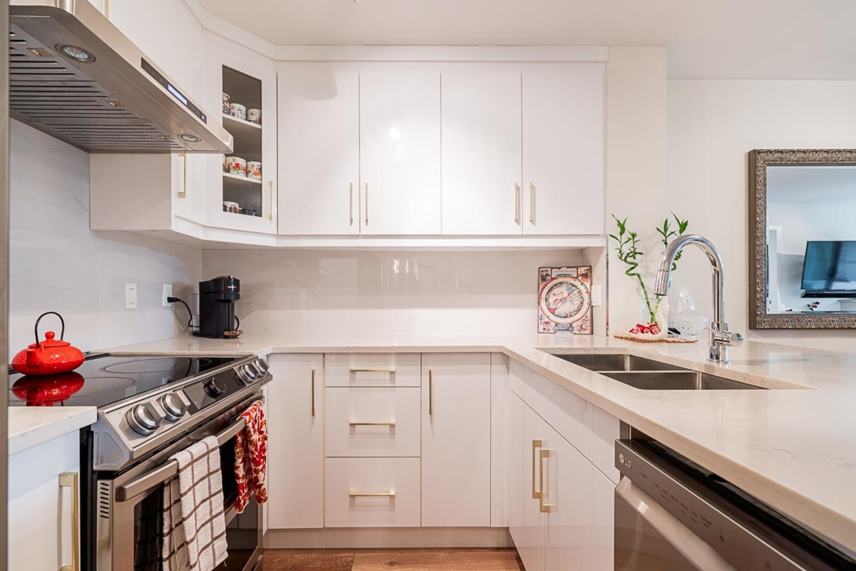 Kitchen Photo of 709 2763 Chandlery Place, Vancouver, BC