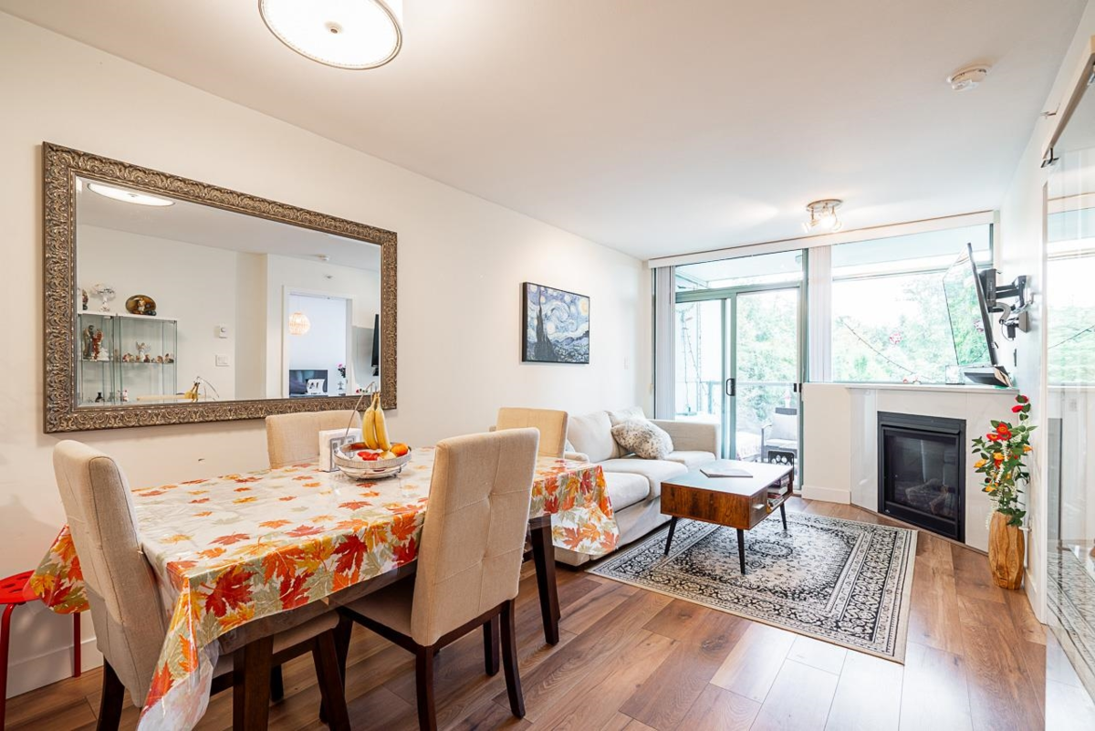 Walk-In Closet Photo of 709 2763 Chandlery Place, Vancouver, BC