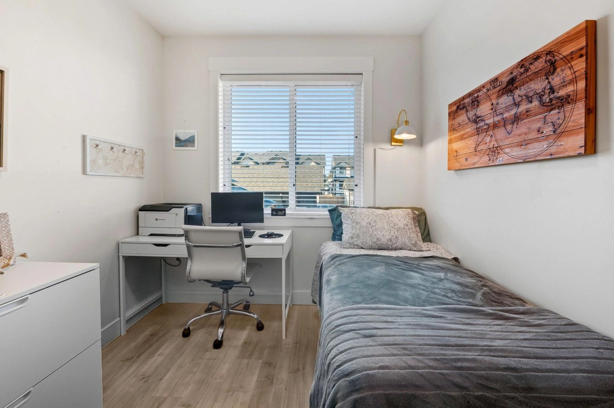 Bedroom 4 Photo of 8689 Cedar Street, Mission, BC