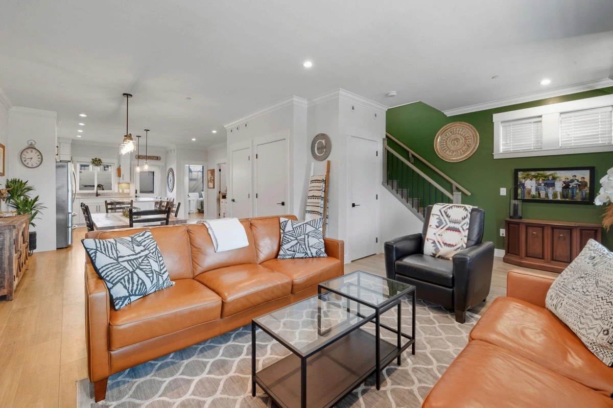 Dining Area Photo of 8689 Cedar Street, Mission, BC