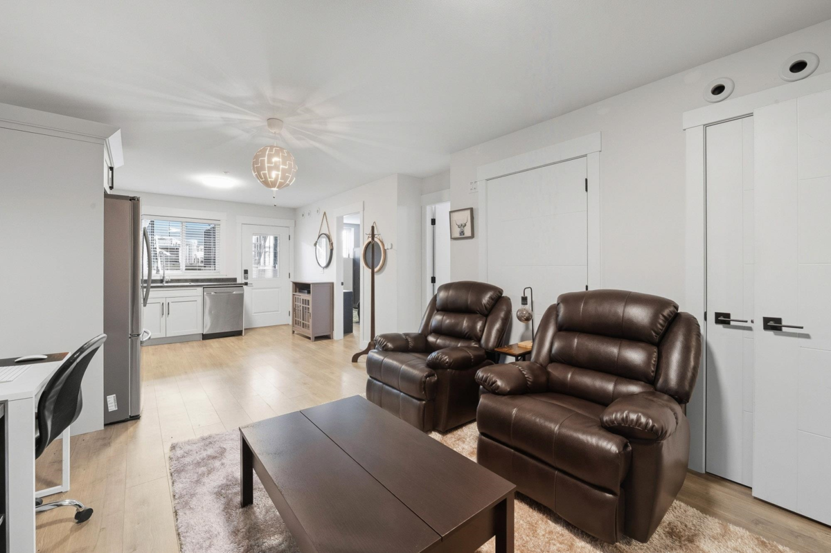 Outdoor Patio Photo of 8689 Cedar Street, Mission, BC