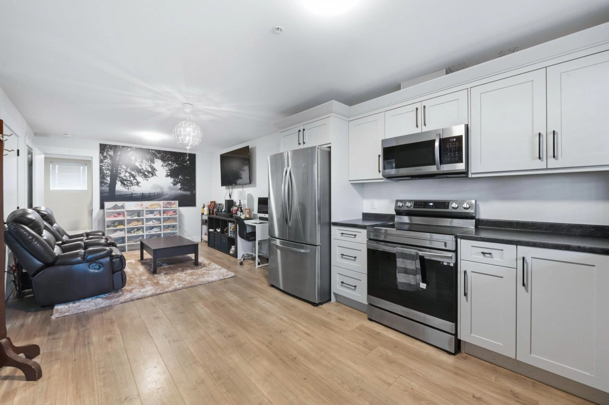 Staircase Photo of 8689 Cedar Street, Mission, BC