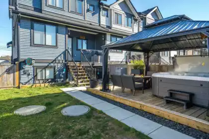 Hot Tub / Spa Photo of 8689 Cedar Street, Mission, BC
