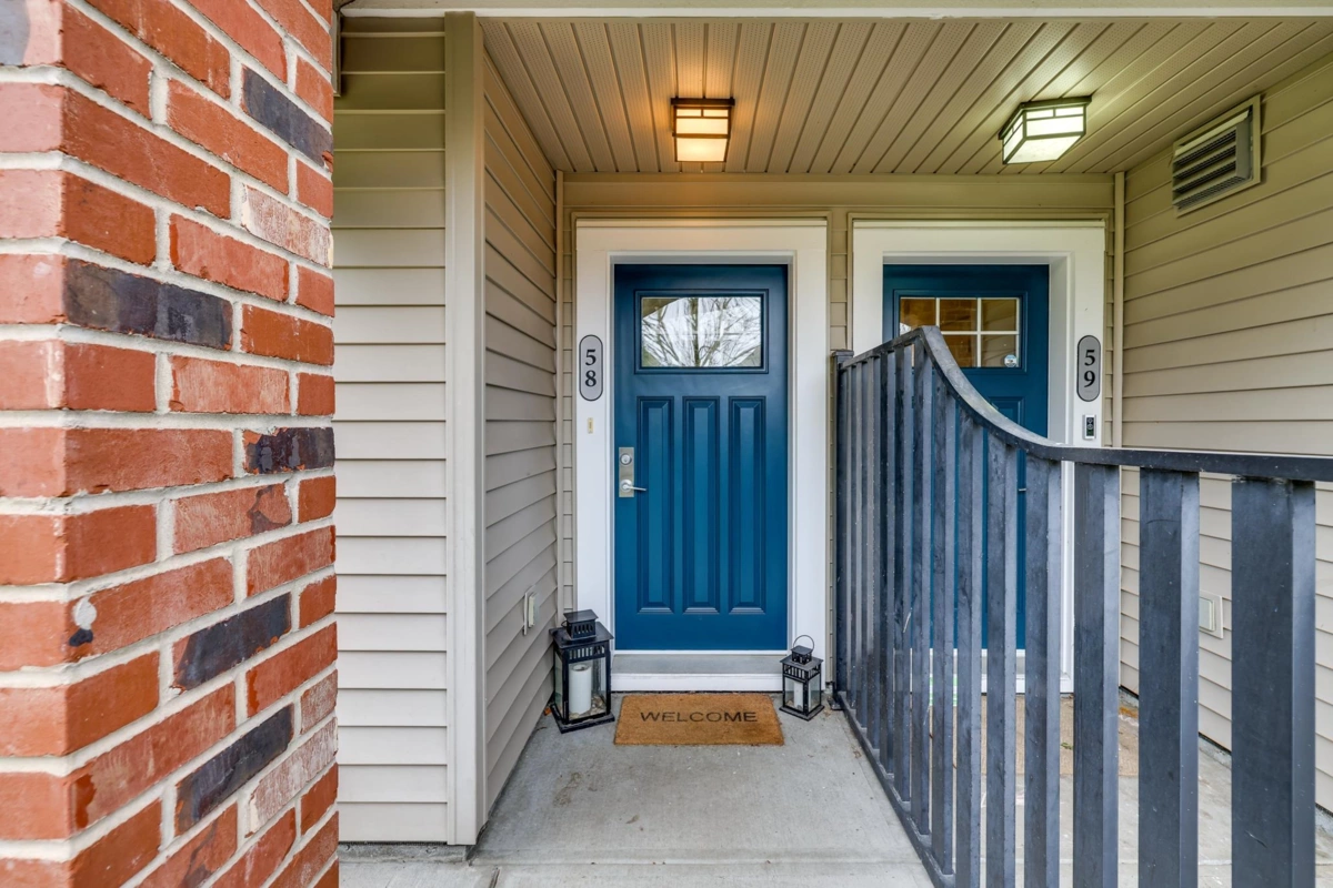 Family Room Photo of 58 2450 161a Street, Surrey, BC