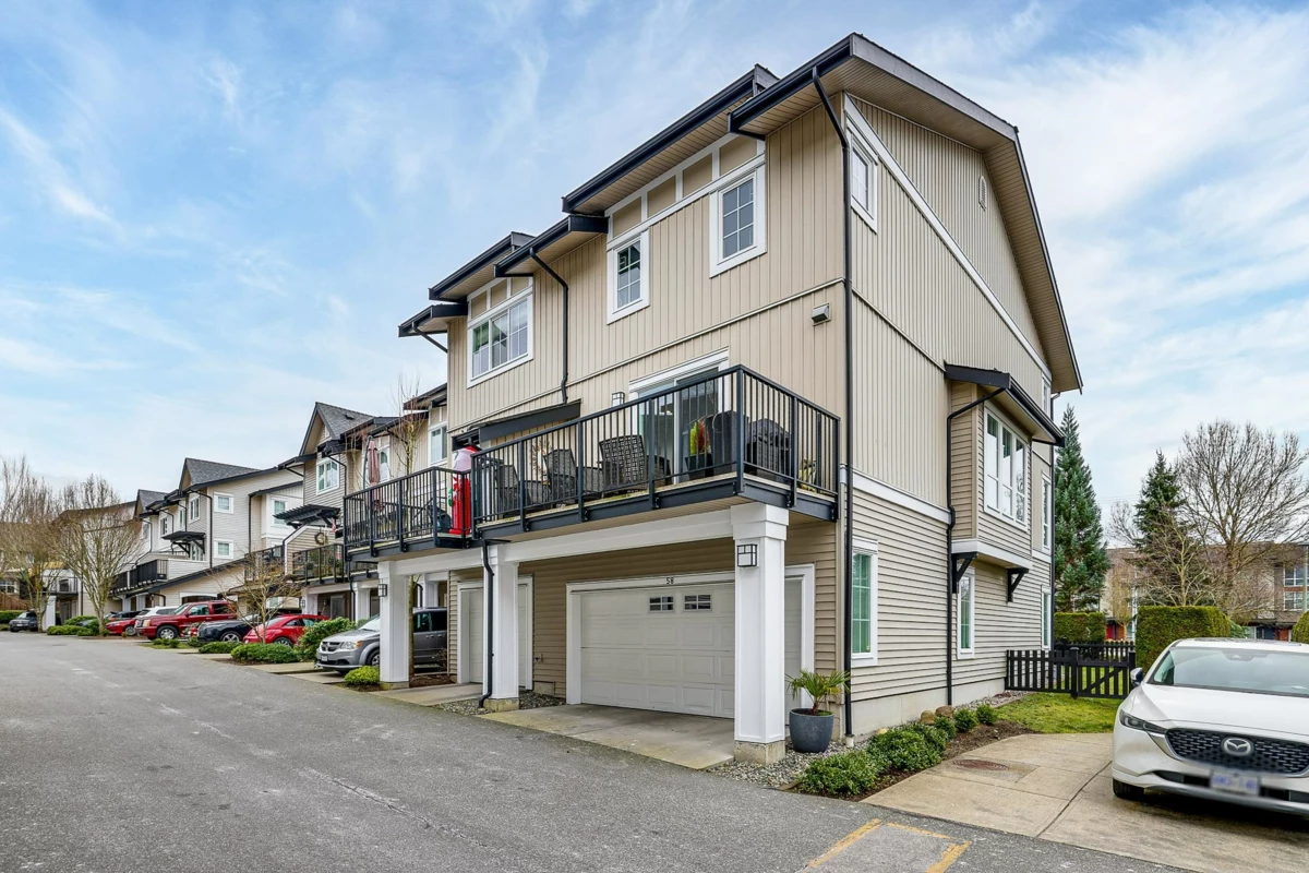 Hot Tub / Spa Photo of 58 2450 161a Street, Surrey, BC
