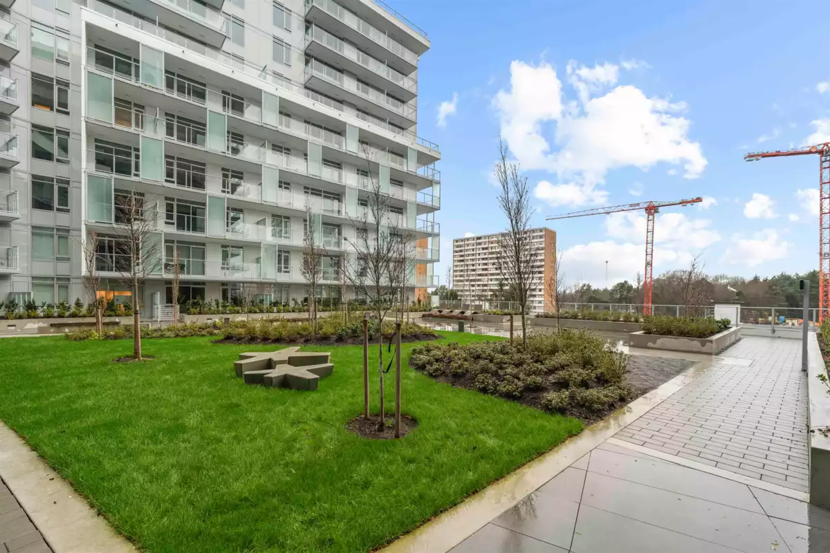 Primary Bathroom Photo of 2 6200 Minoru Boulevard, Richmond, BC