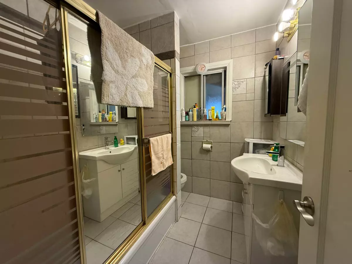 Bedroom 3 Photo of 5828 Kerr Street, Vancouver, BC