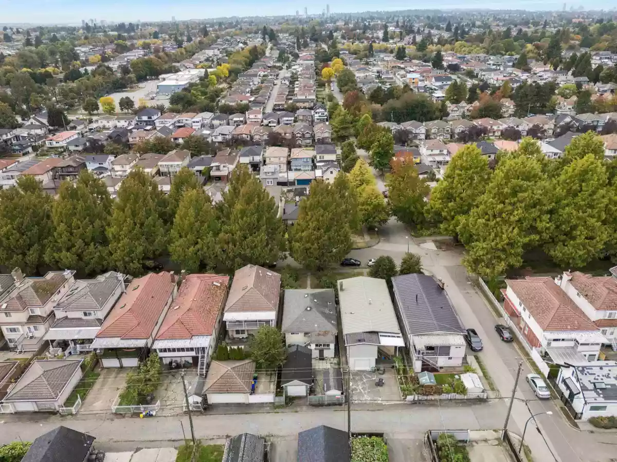 Street View Photo of 5828 Kerr Street, Vancouver, BC