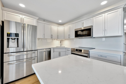 Kitchen Island Photo of 1702 13880 101 Avenue, Surrey, BC