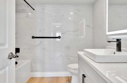 Powder Room Photo of 1702 13880 101 Avenue, Surrey, BC