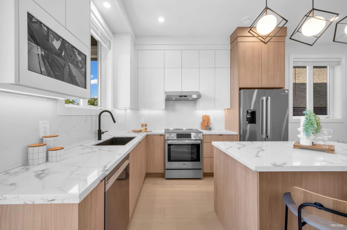 Kitchen Photo of 3417 Seaforth Drive, Vancouver, BC