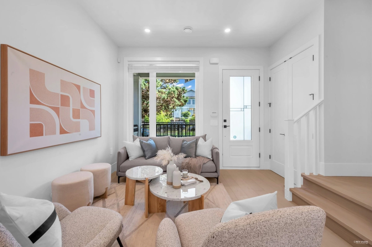 Living Room Photo of 3417 Seaforth Drive, Vancouver, BC