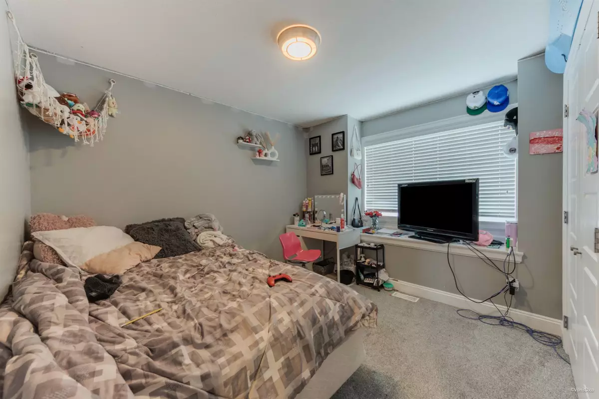 Bedroom 2 Photo of 6686 195 Street, Surrey, BC