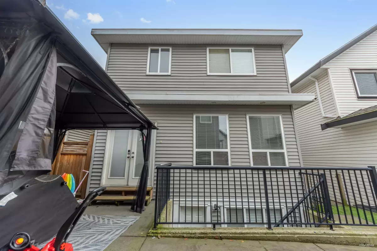 Community Amenities Photo (Clubhouse) of 6686 195 Street, Surrey, BC