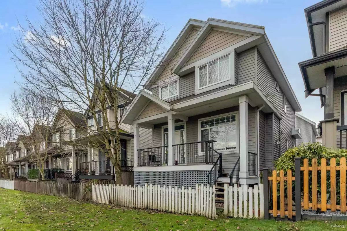 Exterior Rear Photo of 6686 195 Street, Surrey, BC