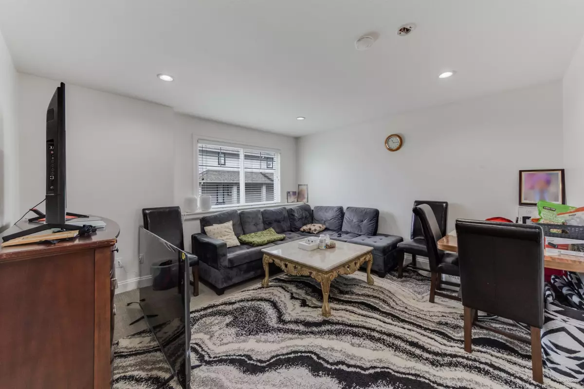 Hot Tub / Spa Photo of 6686 195 Street, Surrey, BC