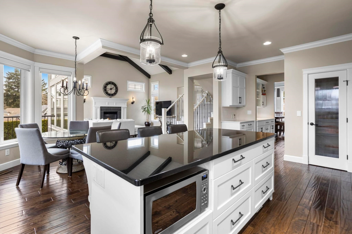 Walk-In Closet Photo of 24 3800 Golf Course Drive, Abbotsford, BC