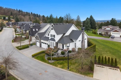 Fitness Center Photo Near 24 3800 Golf Course Drive, Abbotsford, BC