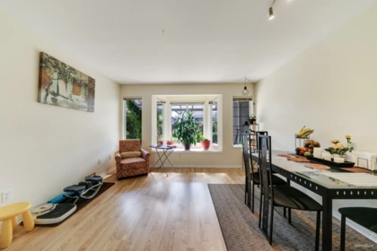 215 W 18th Street, North Vancouver, BC