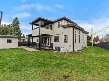 Front Yard Photo of 11586 84b Avenue, Delta, BC
