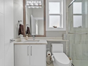 Guest Bathroom Photo of 11586 84b Avenue, Delta, BC